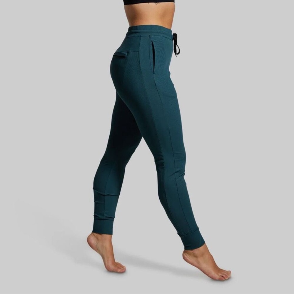 XS Born Primitive Recovery Jogger Deep Teal